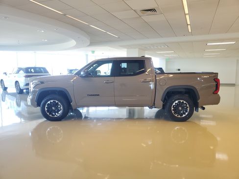 Used 2026 Toyota Tundra SR5 w/ TRD Off-Road Package AWD/4WD image 7