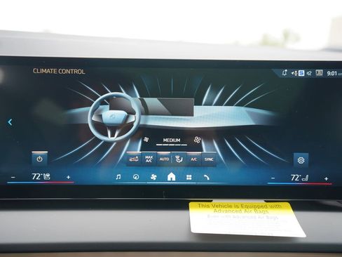 Used 2025 BMW X3 xDrive30i w/ Premium Package image 17