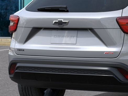 New 2026 Chevrolet Trax RS w/ Sunroof Package FWD image 14
