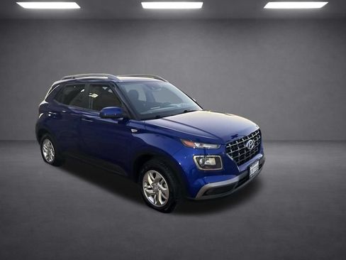 Used 2020 Hyundai Venue SEL FWD image 12