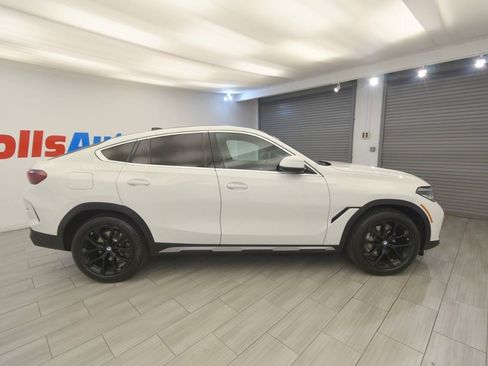 Used 2022 BMW X6 xDrive40i w/ Premium Package AWD/4WD image 6