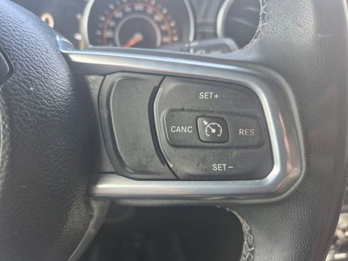 Used 2023 Jeep Wrangler Unlimited Sahara w/ LED Lighting Group AWD/4WD image 20