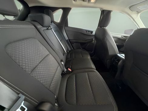 Used 2025 Ford Escape Active image 32