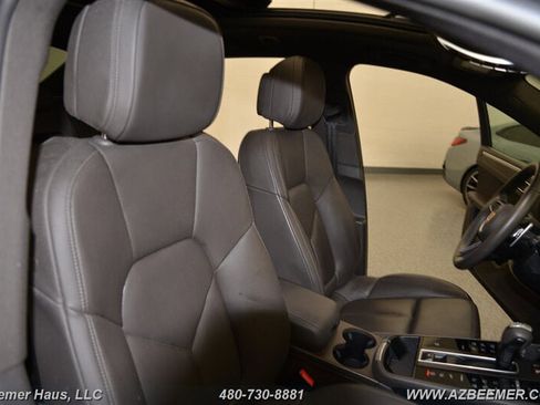 Used 2023 Porsche Macan image 21