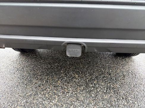 Used 2023 Subaru Outback Premium image 8