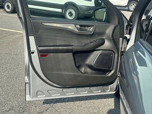 Certified 2024 Ford Escape Active AWD/4WD image 11