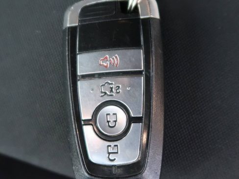 Used 2020 Ford Fusion SE image 44