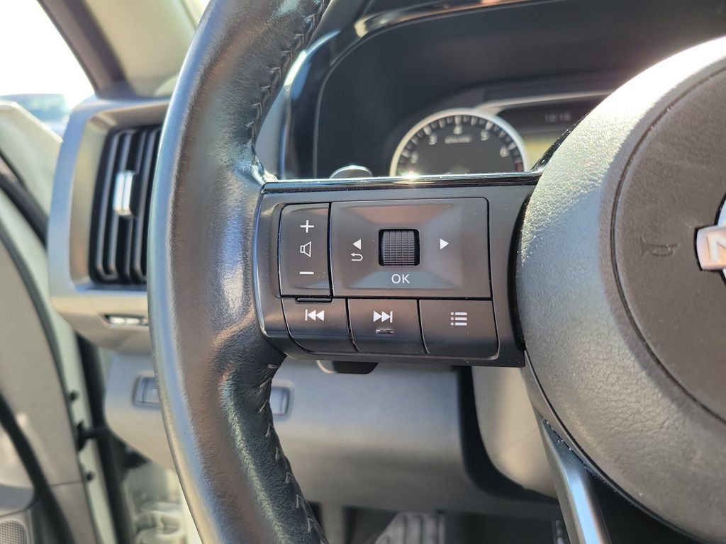 Certified 2023 Nissan Pathfinder SL w/ SL Premium Package FWD image 23