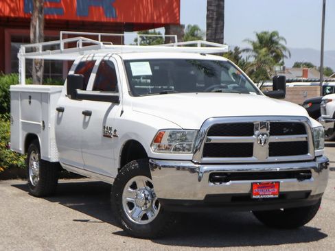 Used 2017 RAM 3500 Tradesman w/ Chrome Appearance Group AWD/4WD image 2