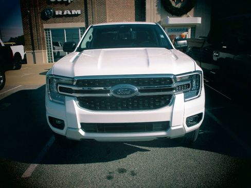 New 2025 Ford Ranger XLT w/ FX4 Off-Road Package AWD/4WD image 2