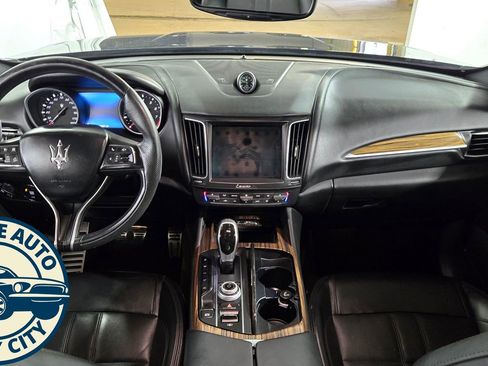 Used 2018 Maserati Levante S GranSport AWD/4WD image 29