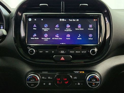 Used 2022 Kia Soul Turbo FWD image 18
