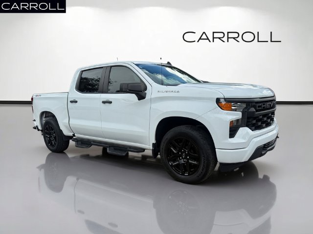 Used 2022 Chevrolet Silverado 1500 Custom AWD/4WD image 1