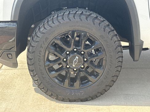 New 2026 Chevrolet Silverado 2500 LT w/ Trail Boss Package AWD/4WD image 9