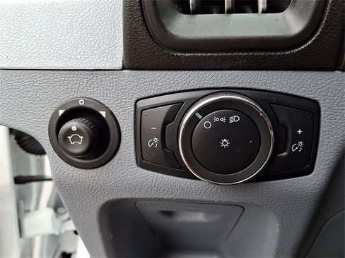 Used 2019 Ford Transit 350 XL image 24