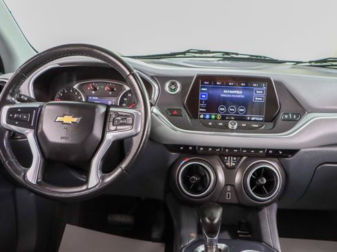 Used 2019 Chevrolet Blazer LT image 17