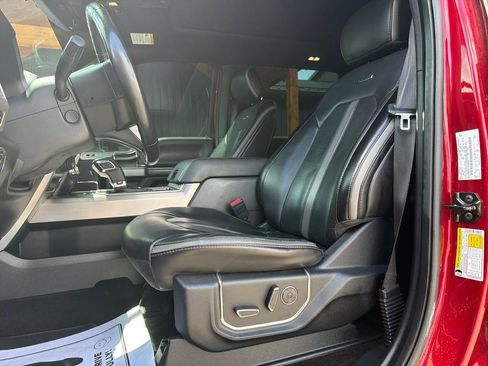 Used 2018 Ford F150 Platinum w/ Equipment Group 701A Luxury AWD/4WD image 9
