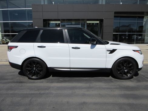 Used 2017 Land Rover Range Rover Sport HSE AWD/4WD image 12