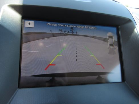 Used 2019 Ford Edge Titanium FWD image 20