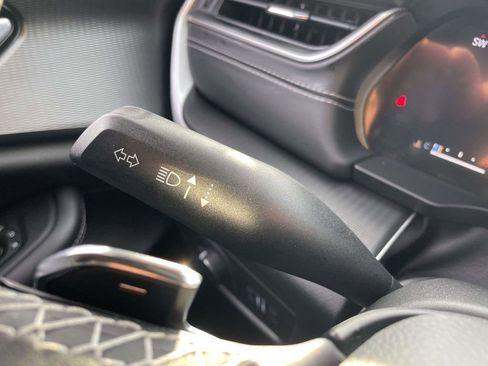 Used 2025 Jeep Grand Cherokee Laredo X image 35