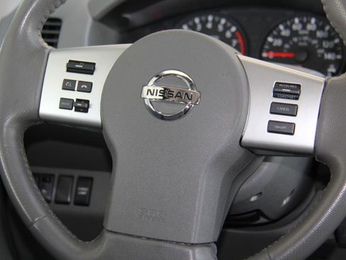 Used 2019 Nissan Frontier SV w/ Value Truck Package RWD image 12