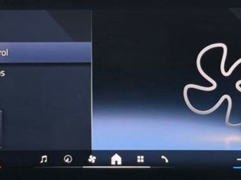 Used 2025 BMW 330i xDrive Sedan w/ M Sport Package image 51