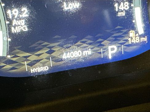 Used 2022 Jeep Wrangler Unlimited Sahara w/ Cold Weather Group AWD/4WD image 19