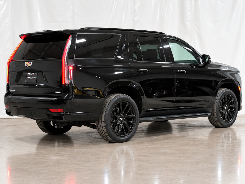 Used 2022 Cadillac Escalade Sport Platinum w/ LPO, ONYX Package AWD/4WD image 6