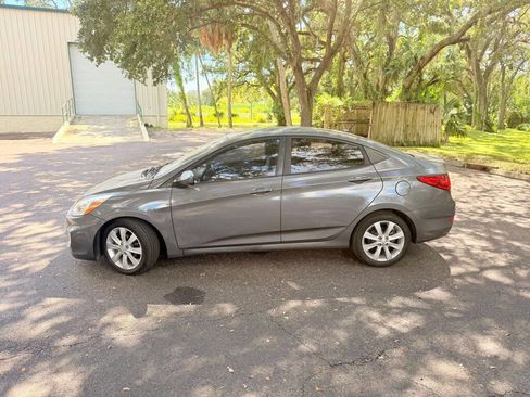 Used 2014 Hyundai Accent GLS w/ Option Group 2 image 8