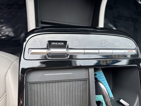 Used 2025 Hyundai Tucson Limited image 31