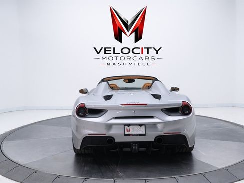 Used 2018 Ferrari 488 Spider image 14
