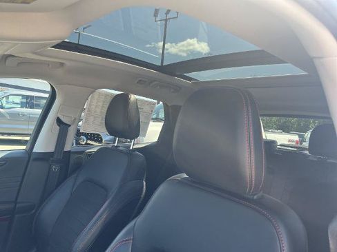 Certified 2022 Ford Escape SEL w/ SEL Stealth AWD Package image 5