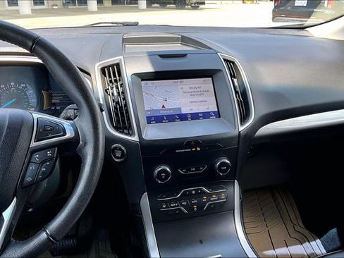 Used 2020 Ford Edge SEL FWD image 9