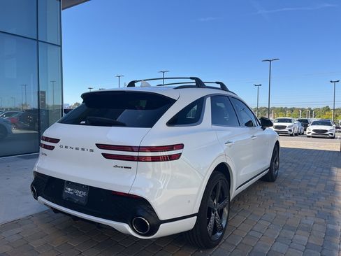 Used 2025 Genesis GV70 3.5T Sport w/ Sport Advanced Package image 5