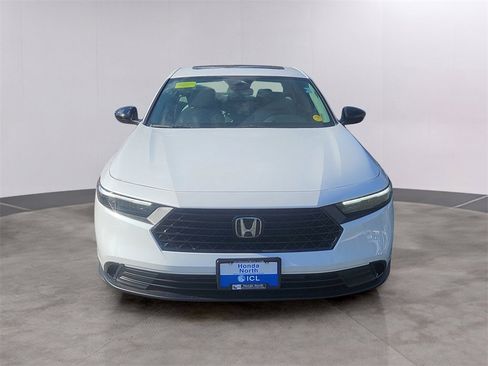 Used 2025 Honda Accord SE image 11