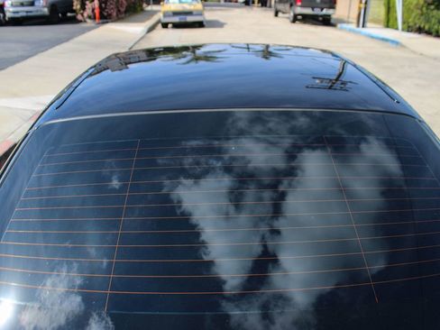 Used 2015 BMW M4 Convertible image 6