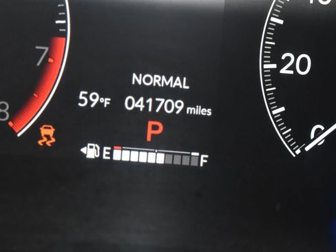 Used 2023 Honda HR-V LX image 19