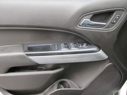 Used 2017 Chevrolet Colorado LT w/ Luxury Package, Chrome image 25