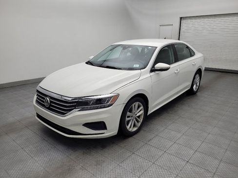 Used 2020 Volkswagen Passat 2.0T SE FWD image 2