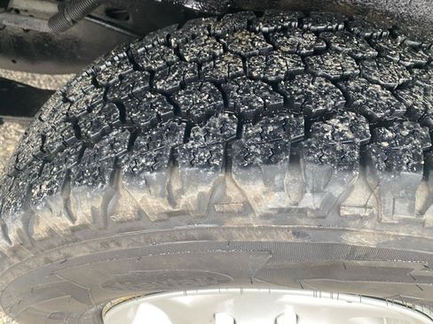 Used 2012 Ford E-350 and Econoline 350 Extended Super Duty w/ Insulation Pkg image 11