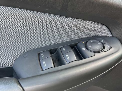 Used 2025 Chevrolet TrailBlazer LT AWD/4WD image 13