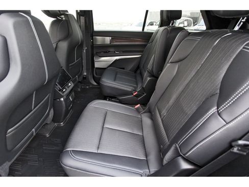 New 2027 Cadillac Vistiq Luxury AWD/4WD image 7