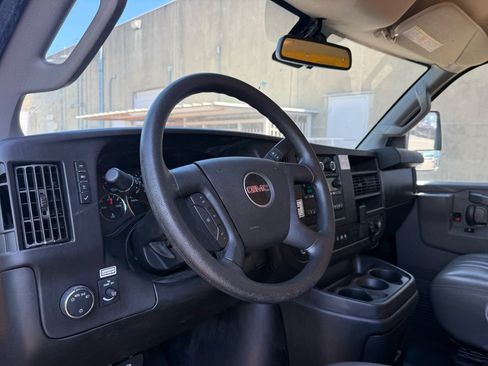 Used 2021 GMC Savana 3500 Extended w/ Power Convenience Package RWD image 7