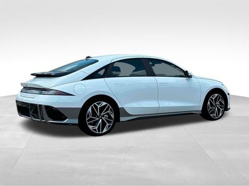 New 2025 Hyundai Ioniq 6 SEL image 8