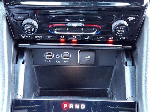 New 2025 Jeep Grand Cherokee Laredo w/ MOPAR Finishing Package image 14