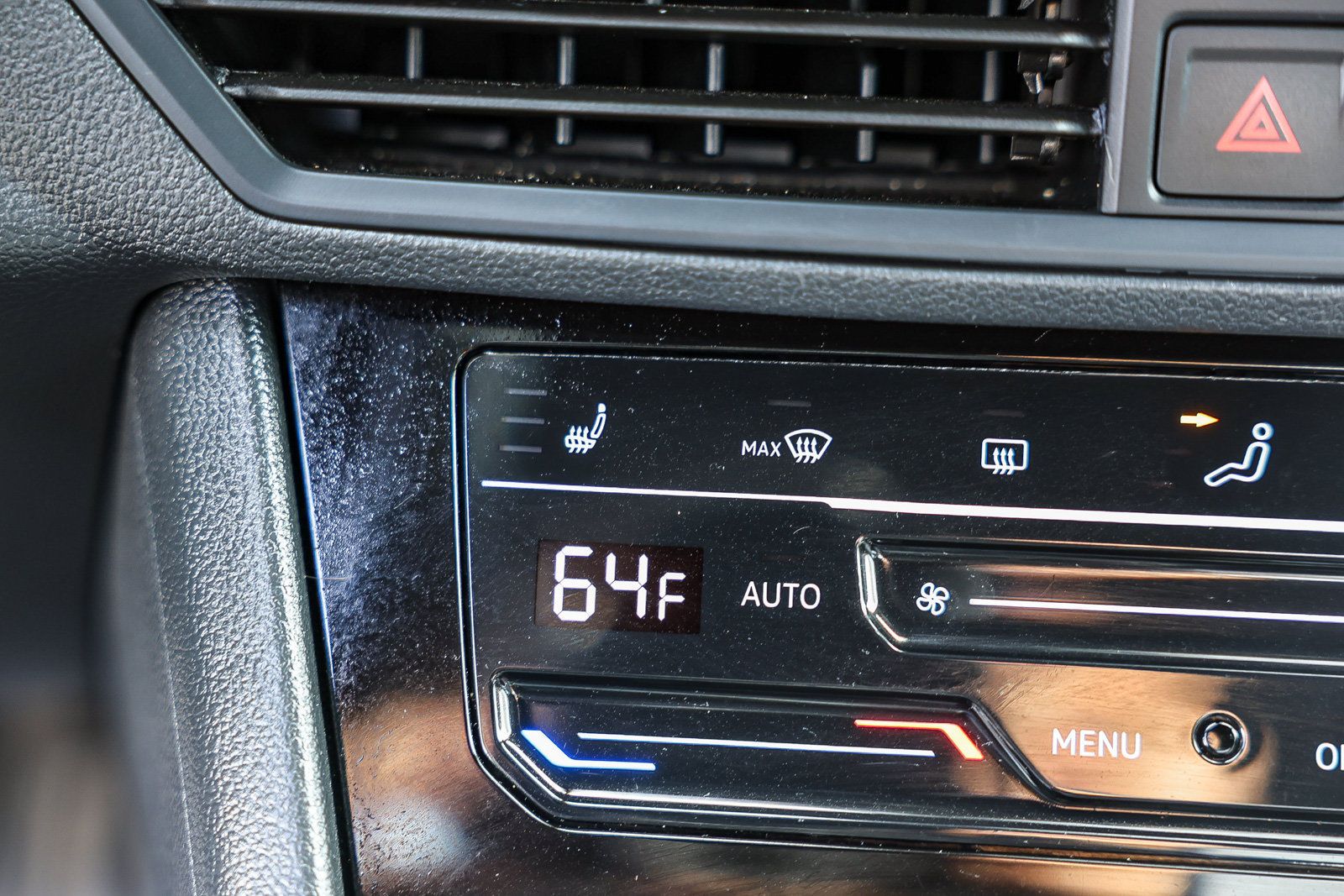 Used 2025 Volkswagen Jetta Sport FWD image 14