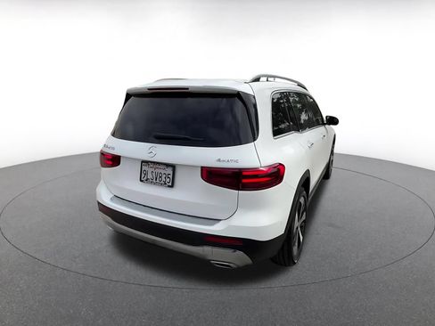 Used 2025 Mercedes-Benz GLB 250 4MATIC image 15