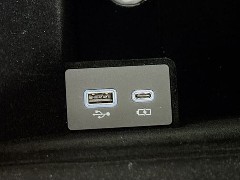 Used 2024 Lexus LS 500 w/ Interior Upgrade Package image 18