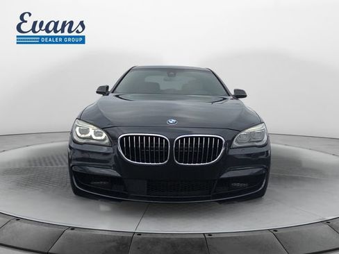 Used 2015 BMW 750Li xDrive image 11