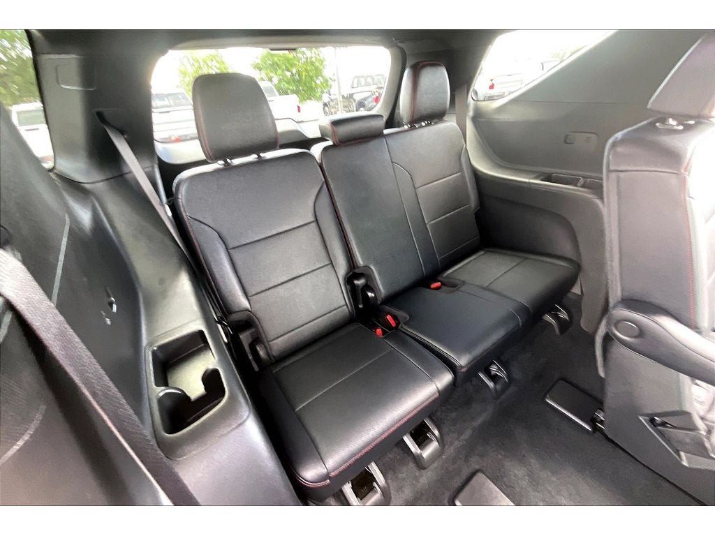 Used 2024 Chevrolet Traverse Z71 w/ Enhanced Driving Package AWD/4WD image 29